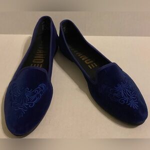 Sold!!!!Gitano Velvet Blue Ballet Flats Slip On Loafers Embroidered Pointed Toe